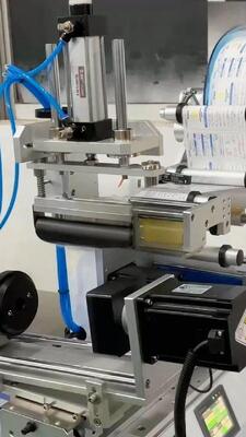 Semi-automatic Multi - Function Rolling Labeling Machine CH-616A for Plastic Boxes and Conical Bottles